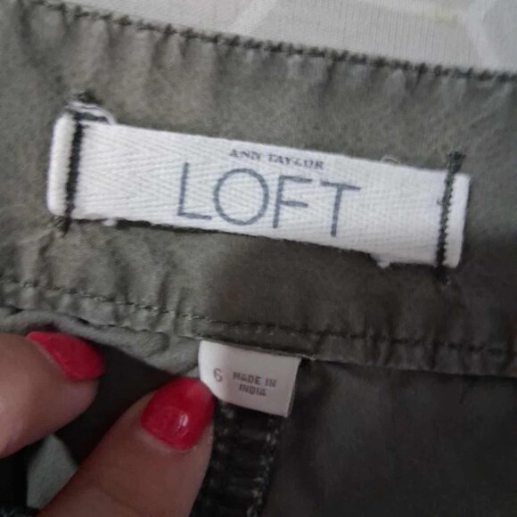 Ann Taylor Loft Size 6 Army Green Cargo Shorts - Picture 12 of 13